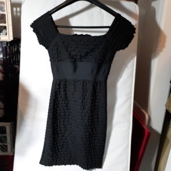 Max studio small stretchy knit ruffle mini cocktail Little Black dress s - Picture 5 of 7